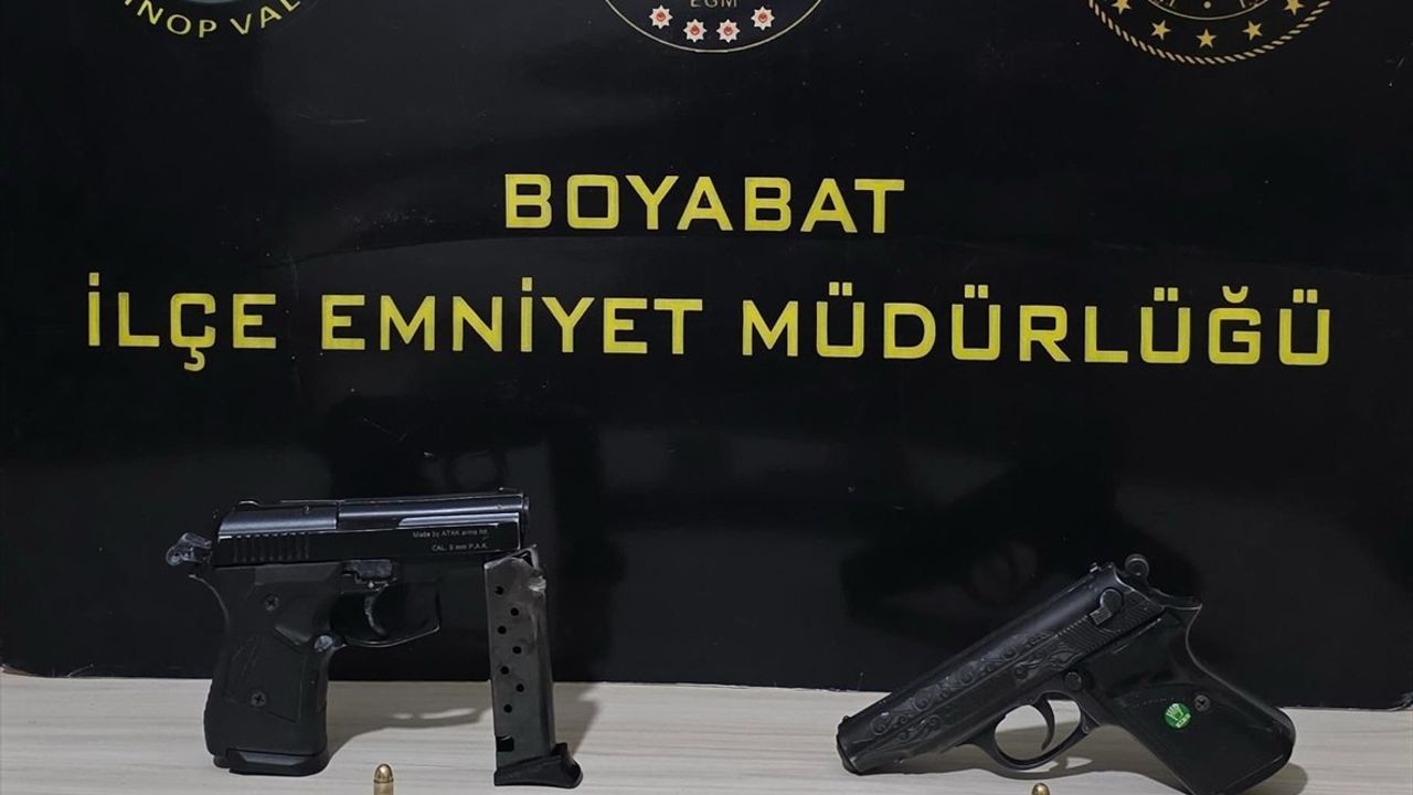 Sinop'ta Ruhsatsız Tabancalarla Yakalanan 3 Şüpheli Gözaltında