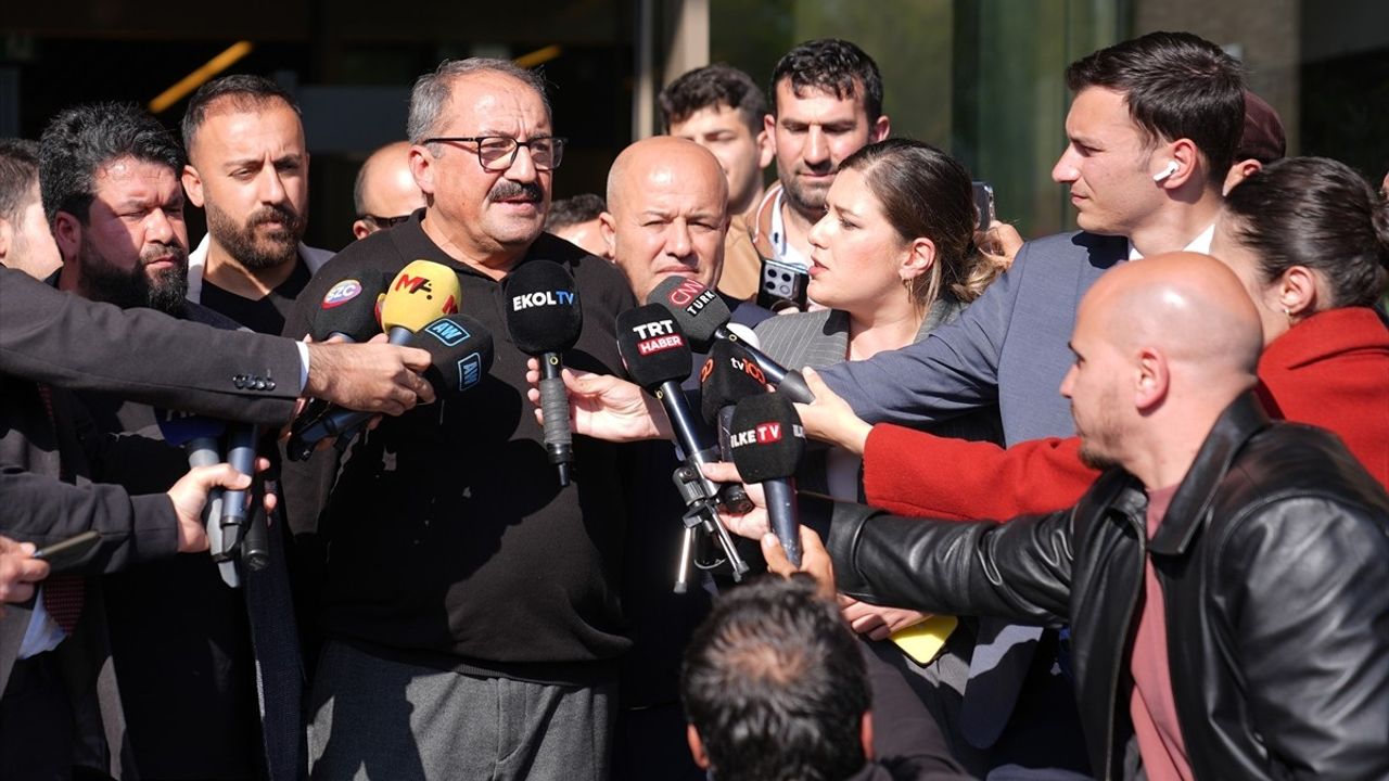 Sırrı Süreyya Önder'in Sağlık Durumu Stabil, Kardeşi Ümitli