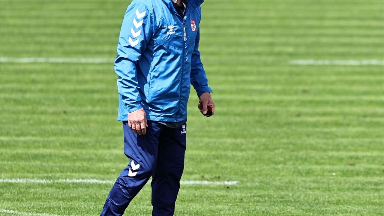 Sivasspor, Çaykur Rizespor Maçına Hazırlıklarını Sürdürüyor