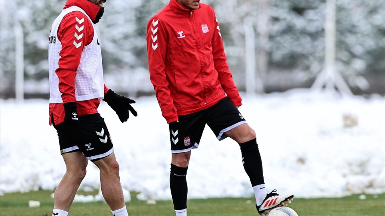 Sivasspor, Fenerbahçe Maçı Hazırlıklarına Devam Ediyor