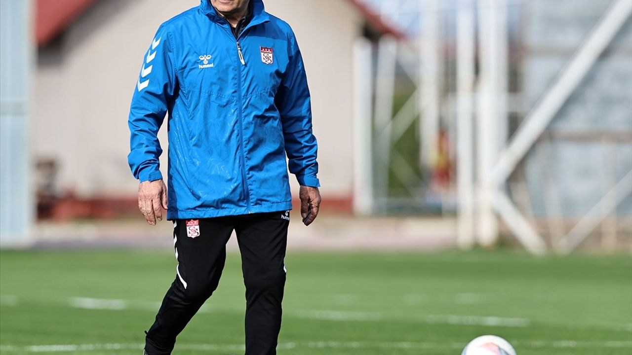 Sivasspor, Fenerbahçe Maçı İçin Hazırlıklara Başladı