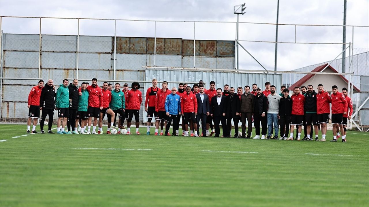 Sivasspor Rizespor Maçına Hazırlıklarını Sürdürüyor