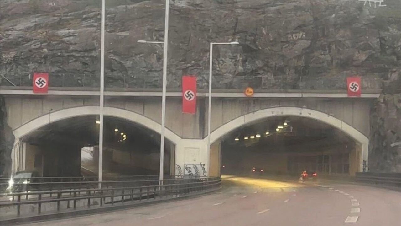 Stockholm'de Hitler'in Doğum Gününde Nazi Bayrağı Dalgalandı