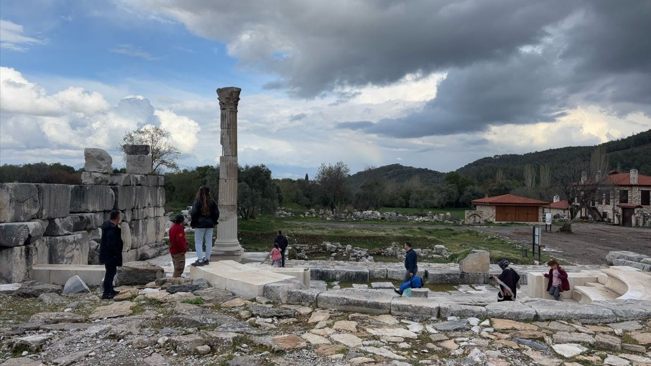 Stratonikeia: Tarih ve Kültürle Dolu Bir Bayram Tatili