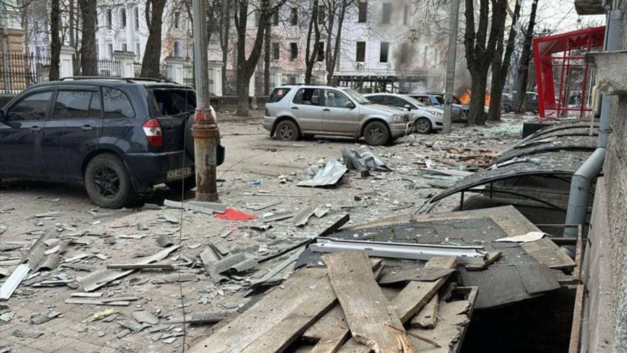 Sumi'ye Düzenlenen Rusya'nın Balistik Füze Saldırısında 21 Kişi Hayatını Kaybetti