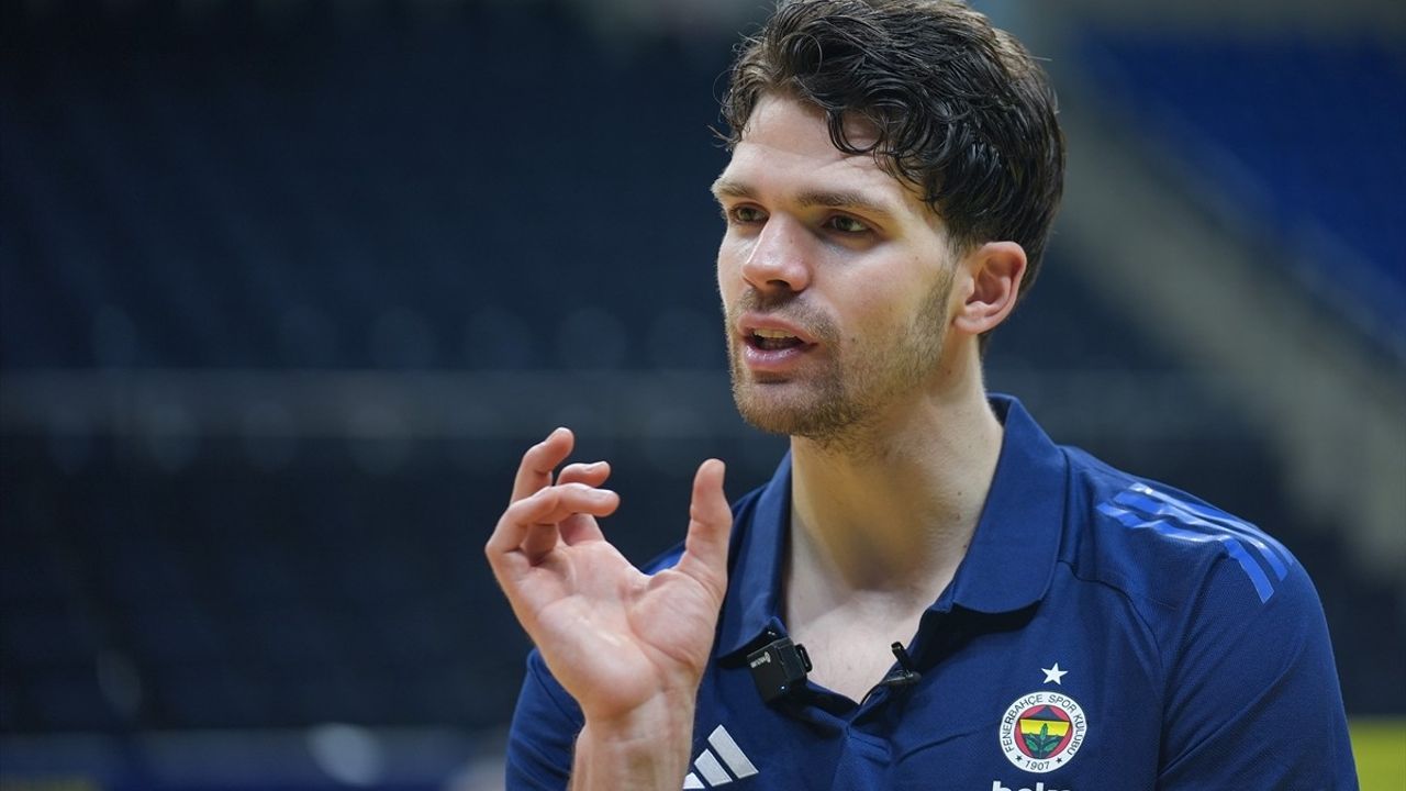 Tarık Biberovic'in Hedefi Fenerbahçe ile THY Avrupa Ligi'ni Kazanıp NBA'e Gitmek