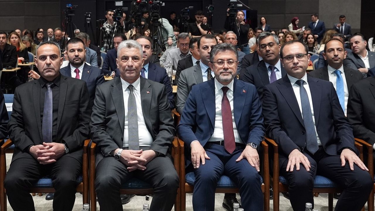 Tarım ve Orman Bakanı Yumaklı'dan Gıda Güvencesi Açıklamaları