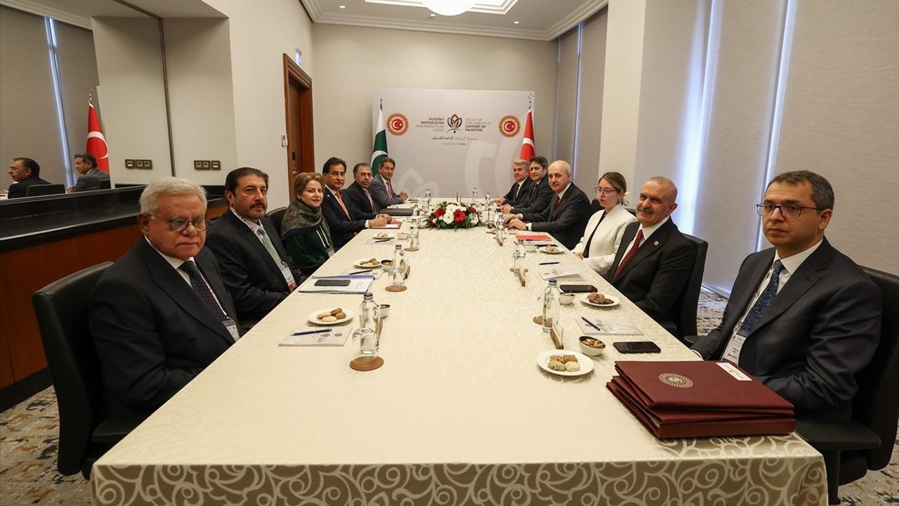 TBMM Başkanı Kurtulmuş, Pakistan Ulusal Meclis Başkanı ile Görüştü