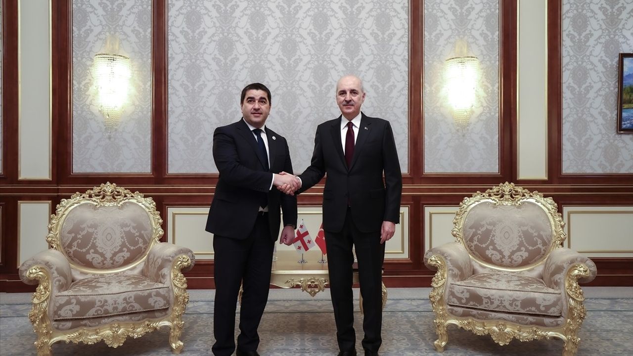 TBMM Başkanı Kurtulmuş, Taşkent'te Gürcistan Meclis Başkanı ile Görüştü