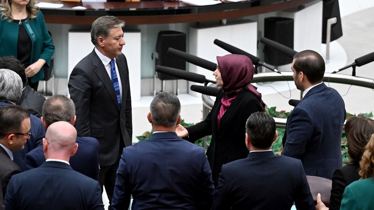 TBMM Genel Kurulu, Meclis Başkanvekili Önder'in Rahatsızlığı Nedeniyle Çalışmalara Ara Verdi