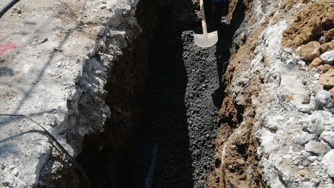Trabzon'da Ana Su Hattı Patladı: Tarım Arazisi ve İş Yerleri Zarar Gördü