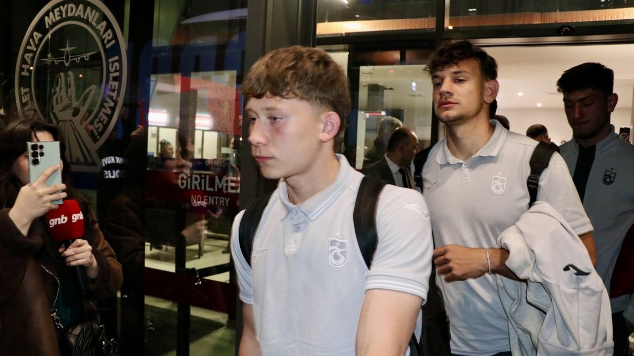 Trabzonspor 19 Yaş Altı Taktı, Barcelona'ya Karşı Finalde İkinci Oldu