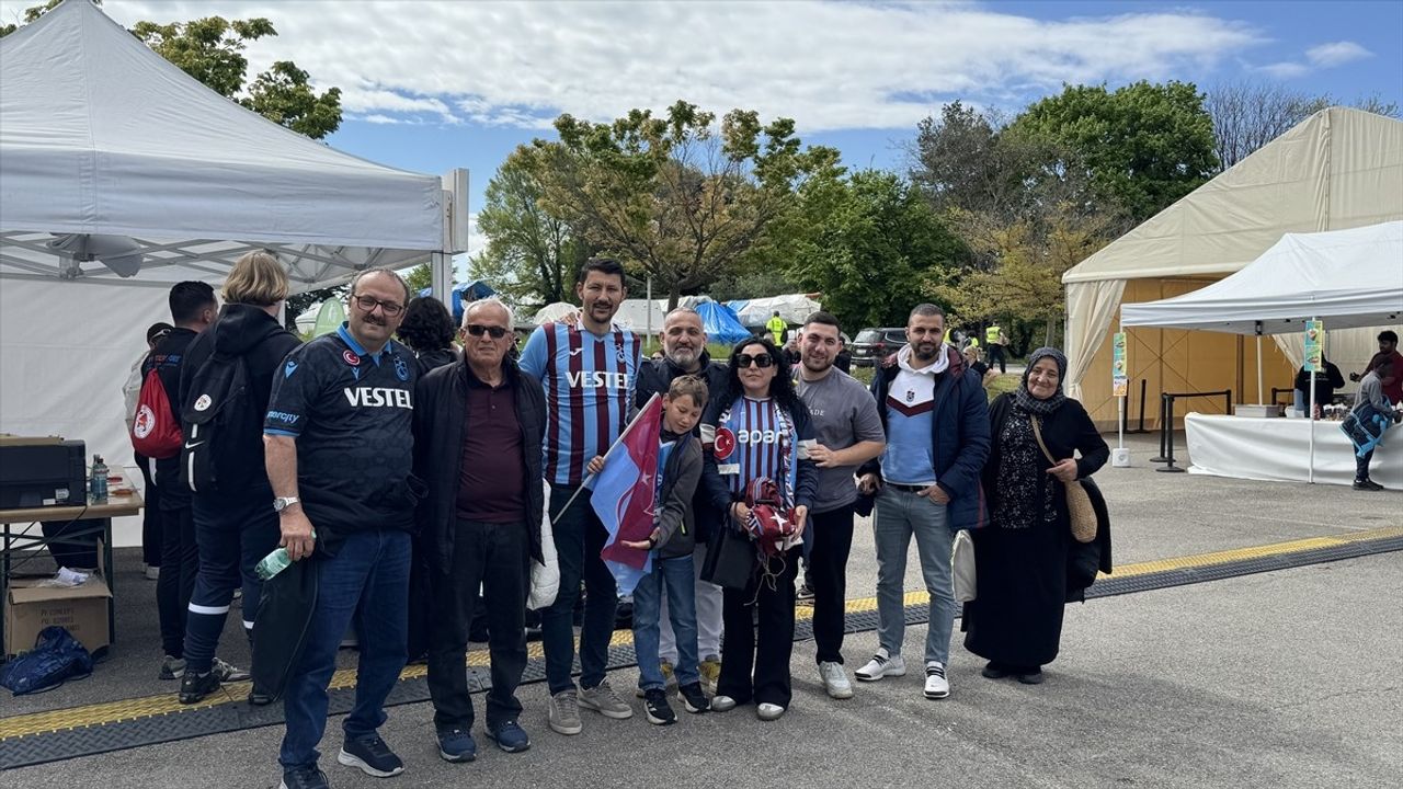 Trabzonsporlu Taraftarlar UEFA Gençlik Ligi'nde Salzburg Maçı İçin Nyon'da Buluştu