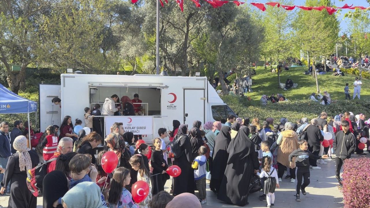 Türk Kızılay, İstanbul Depremlerinde Gıda Desteği Sağlıyor