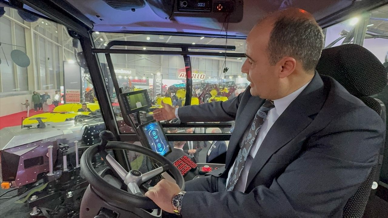 Türk Mühendislerden Özgün İlaçlama Makinesi Tarım Fuarında Bayram Ettiriyor