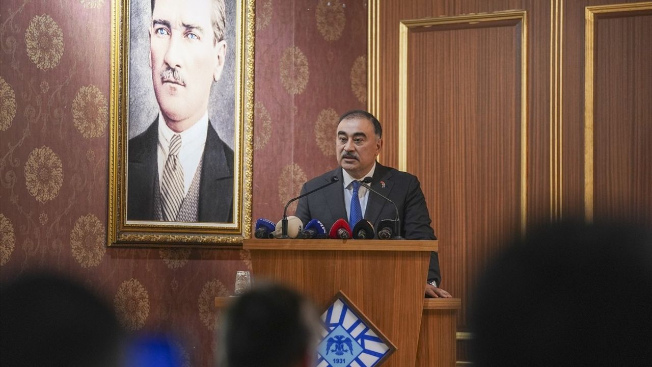 Türk Tarih Kurumu'ndan 'Türklere Yönelik Ermeni Mezalimi' Paneli