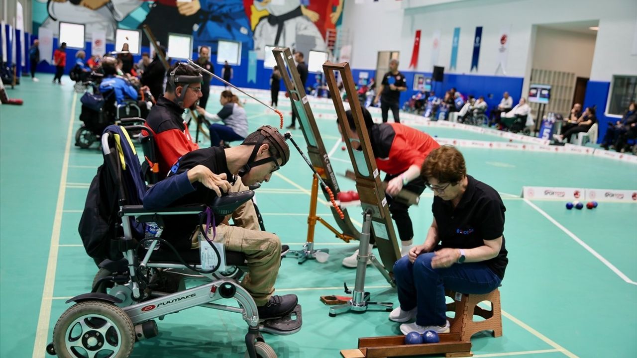 Türkiye Boccia Şampiyonası Kocaeli'de Başladı: 133 Sporcu Arenada