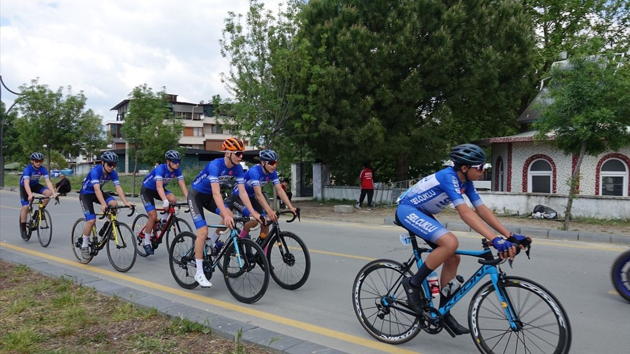 Türkiye Kupası 3. Etap Puanlı Yol Yarışları Balıkesir'de Şampiyonlarını Belirledi