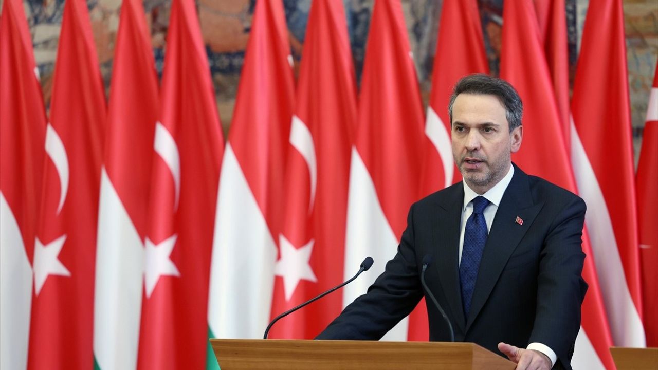 Türkiye, Macaristan ile İmtiyaz Anlaşması İmzaladı