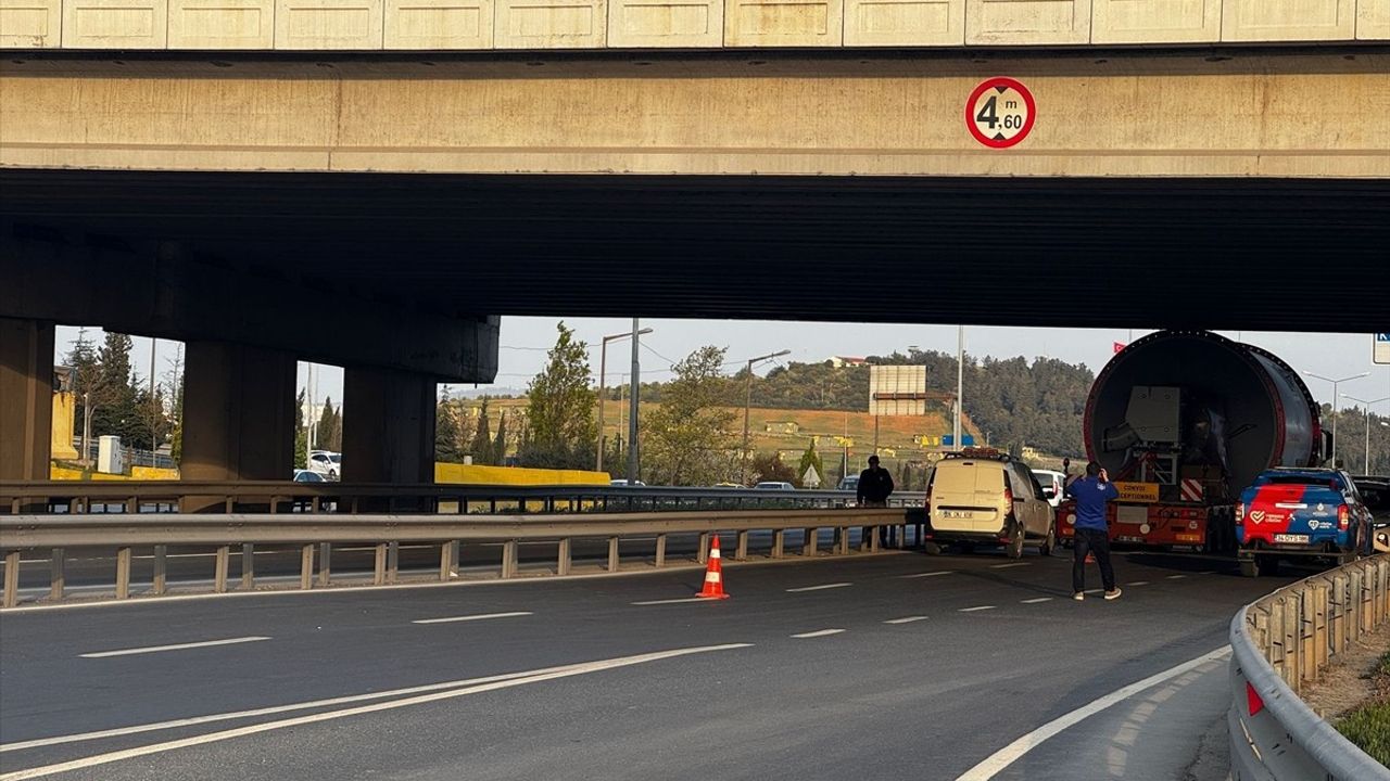 Tuzla D-100 Kara Yolu 12 Saat Trafiğe Kapatılacak
