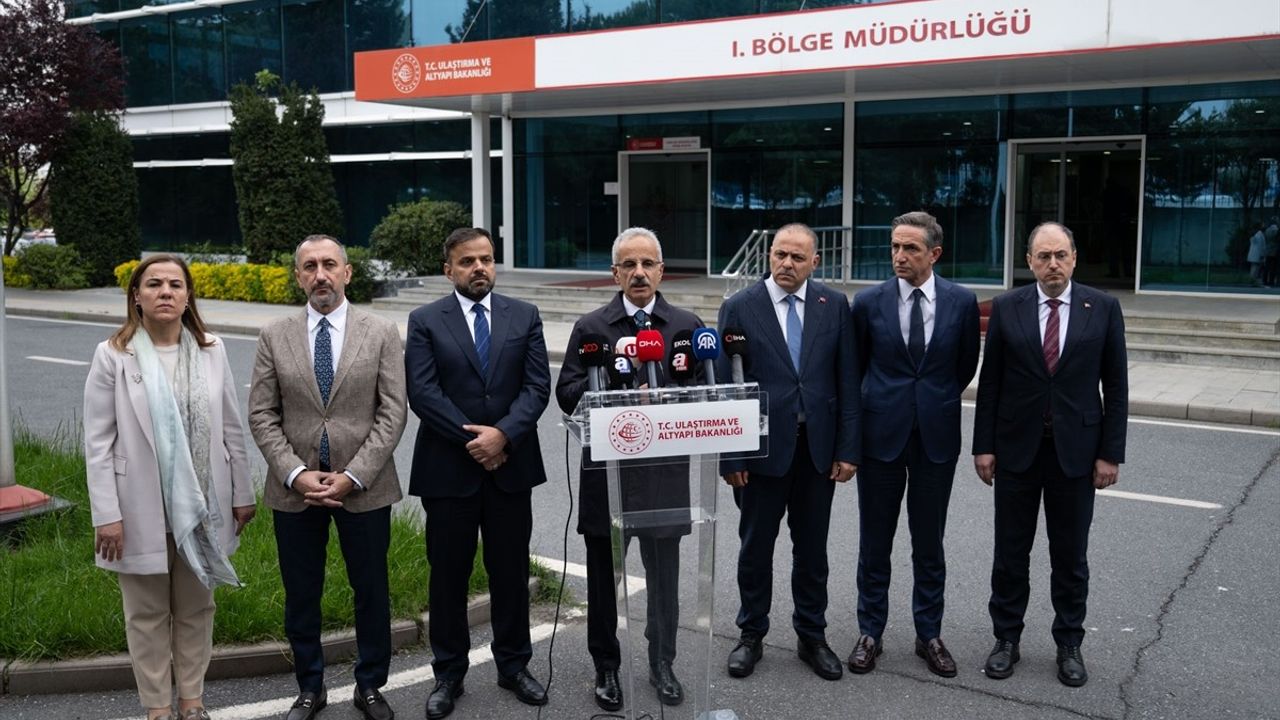 Ulaştırma Bakanı Uraloğlu: Türkiye'nin İletişim Kapasitesi Depremlerle Test Edildi