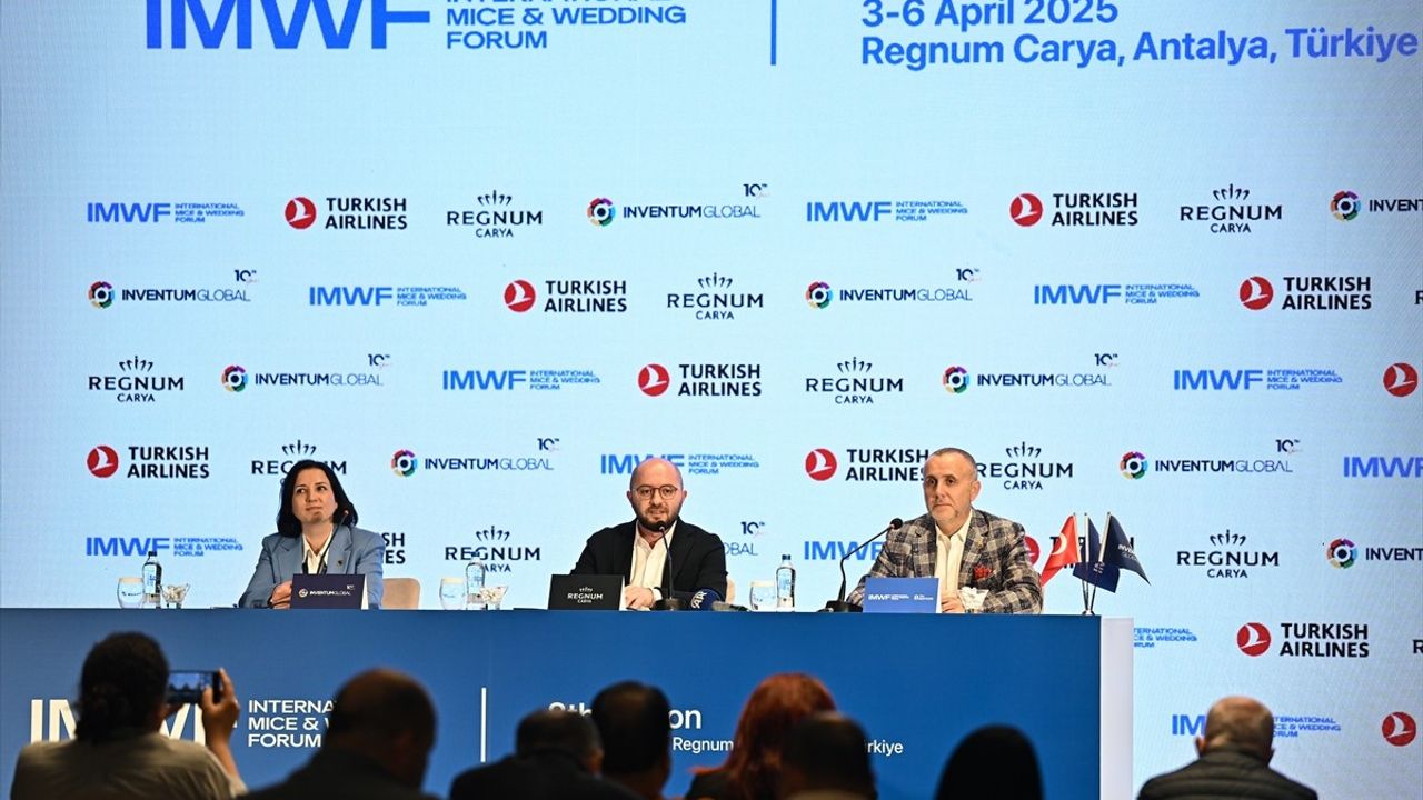 Uluslararası Düğün ve Kongre Turizmi Forumu Antalya'da Başladı