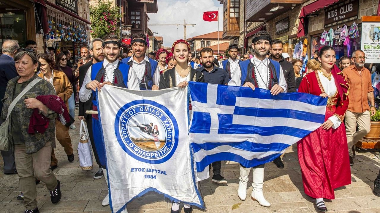 Uluslararası Manavgat Girit'ten Side'ye Kültür ve Lezzet Festivali Başladı