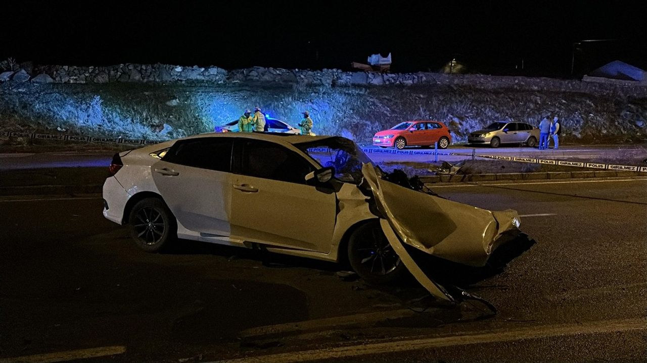 Van'da Feci Kaza: 3 Ölü, 2 Yaralı