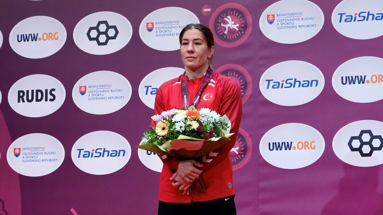 Yasemin Adar Yiğit, Avrupa Şampiyonası'nda Gümüş Madalya Kazandı