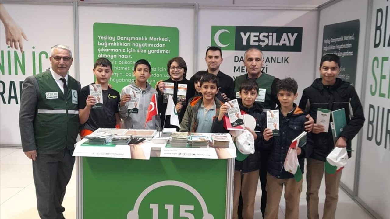 Yeşilay, Aydın'da Devlet Teşvikleri Tanıtım Günleri'nde Bilgilendirme Yapıyor