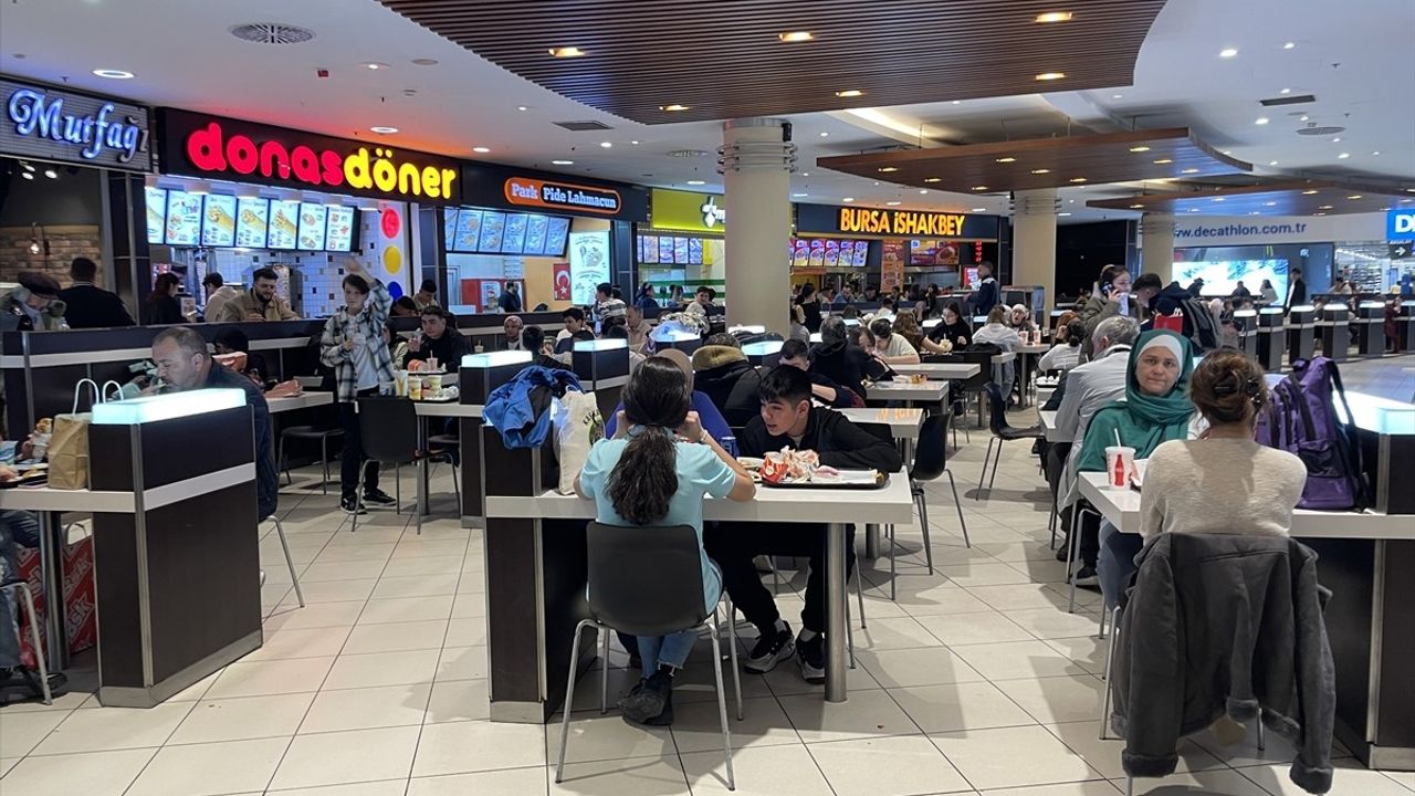 Yurt Genelinde Boykot Çağrısına Rağmen Alışveriş Yoğunluğu Devam Ediyor