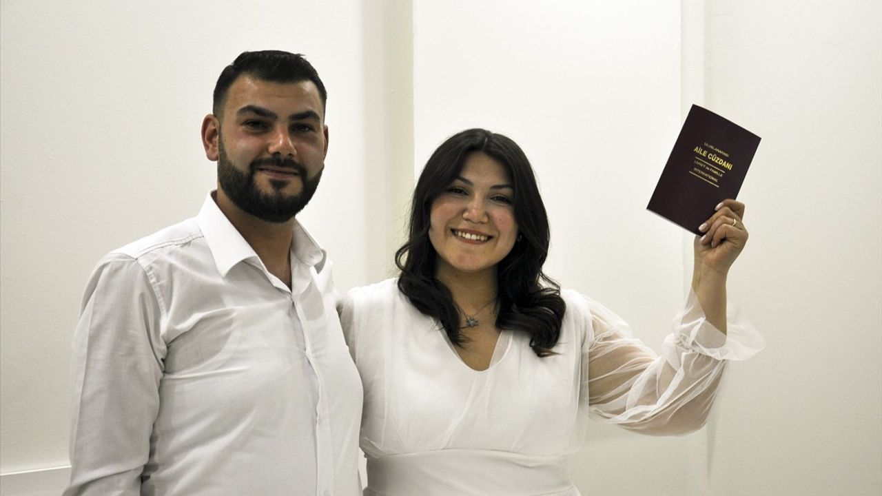 05.05.2025 Tarihinde Evlilik Dalgası: Eskişehir ve Çanakkale'de Nikahlar Başladı