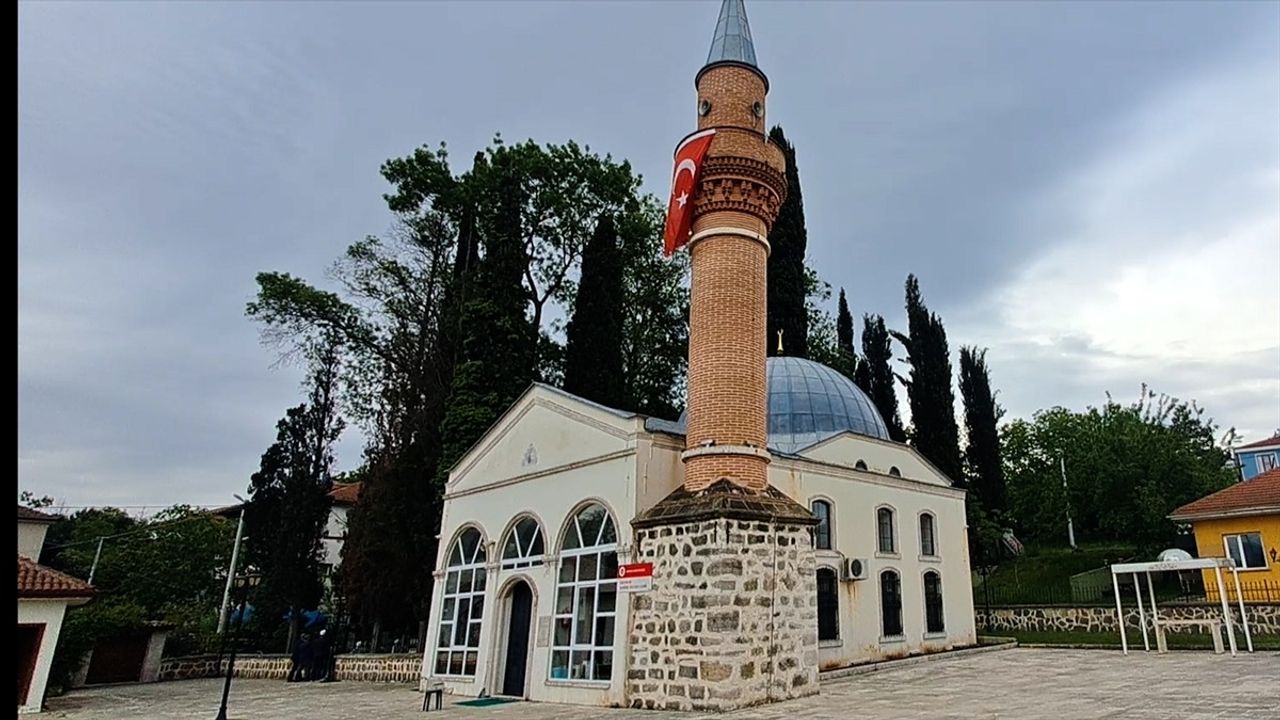 133 Yıldır Ayakta: Rahime Sultan Camii Ziyaretçilerini Ağırlıyor