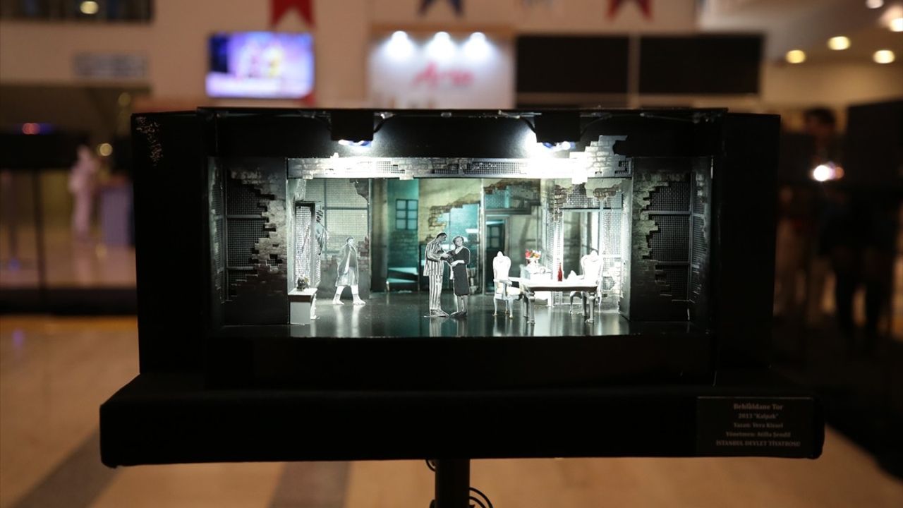 15. Uluslararası Tiyatro Festivali Antalya'da Devam Ediyor