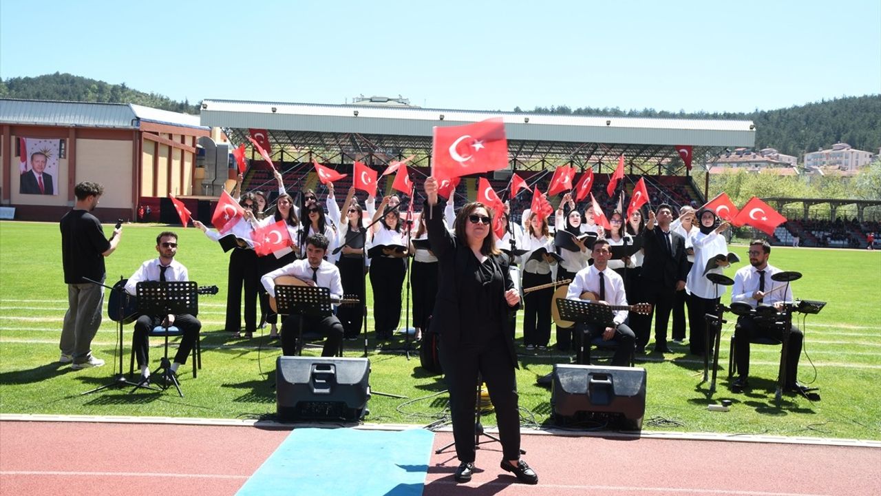 19 Mayıs Coşkusu: Sinop, Amasya, Tokat, Kastamonu, Çankırı ve Çorum'da Kutlamalar