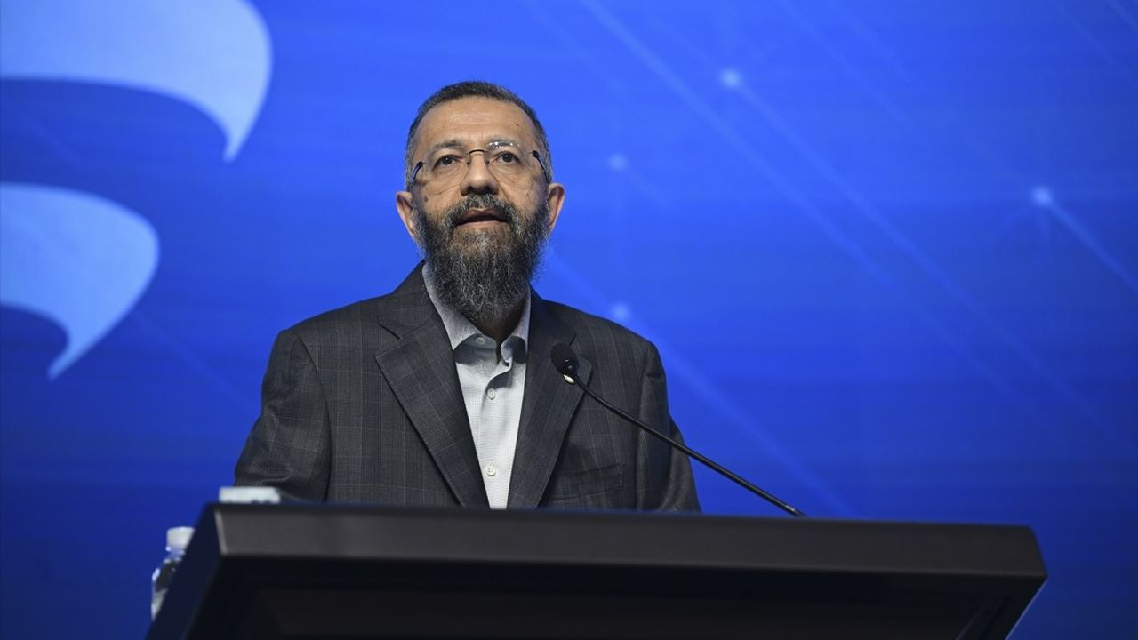 2. İstanbul Dünya İslam Ekonomisi Zirvesi Başladı