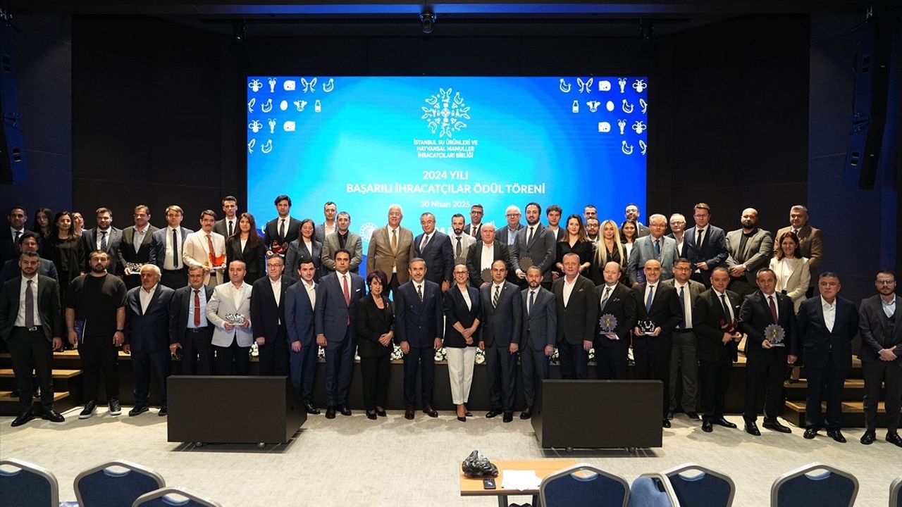 2025'te 4.5 Milyar Dolar İhracat Hedefleyen Su Ürünleri ve Hayvansal Mamul İhracatçıları Ödüllendirildi