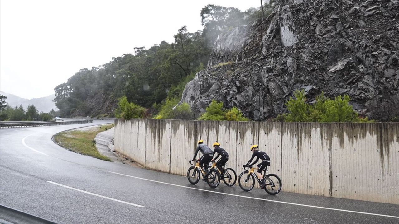 60. Cumhurbaşkanlığı Türkiye Bisiklet Turu: 5. Etap Hava Şartları Nedeniyle İptal Edildi
