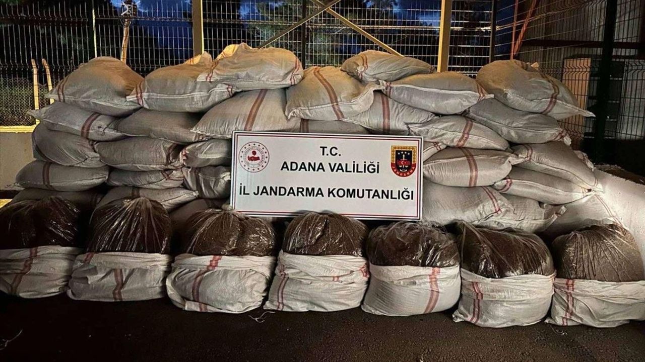 Adana'da 3 Ton Gümrük Kaçağı Tütün Ele Geçirildi