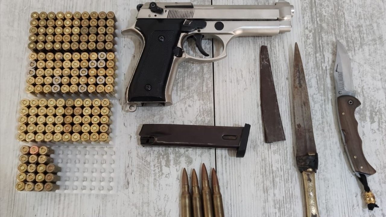 Adana'da Silah Kaçakçılığı Operasyonunda 21 Tutuklama