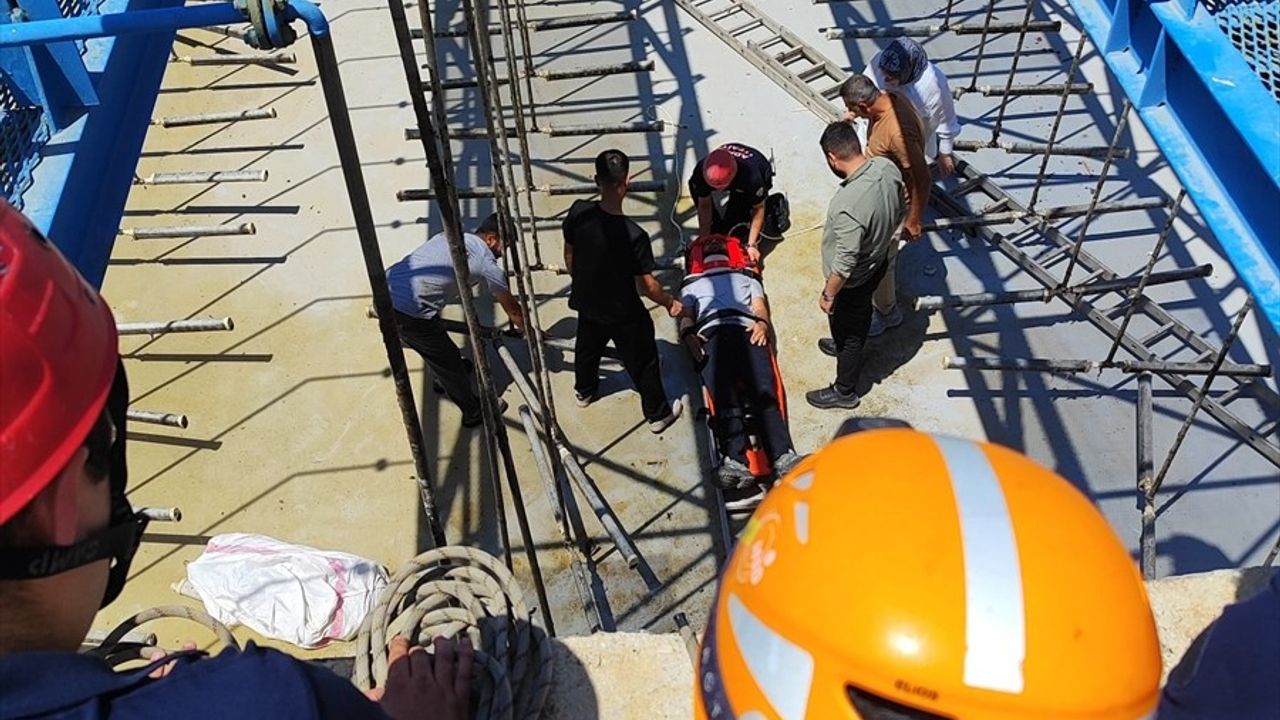 Adana'da Tekstil Fabrikasında İşçi Boş Havuzdan Düştü