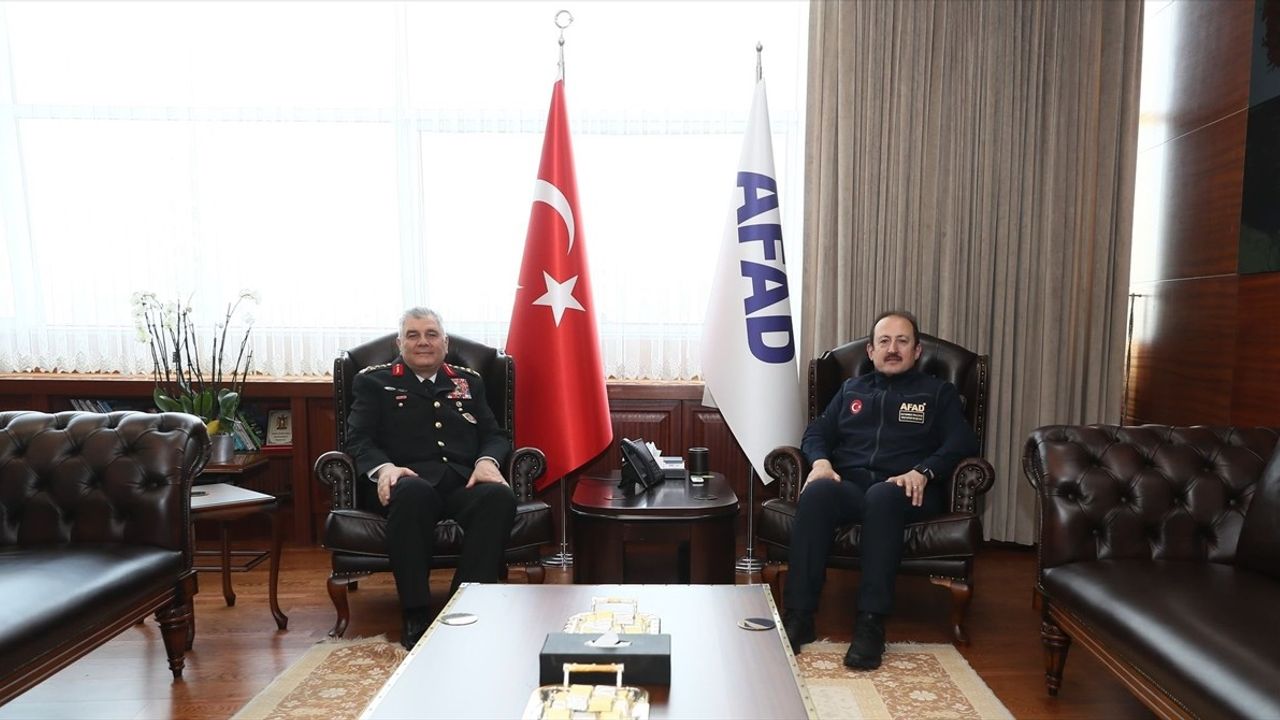 AFAD ve Jandarma, Afet Yönetimi İçin Güç Birliği Yaptı