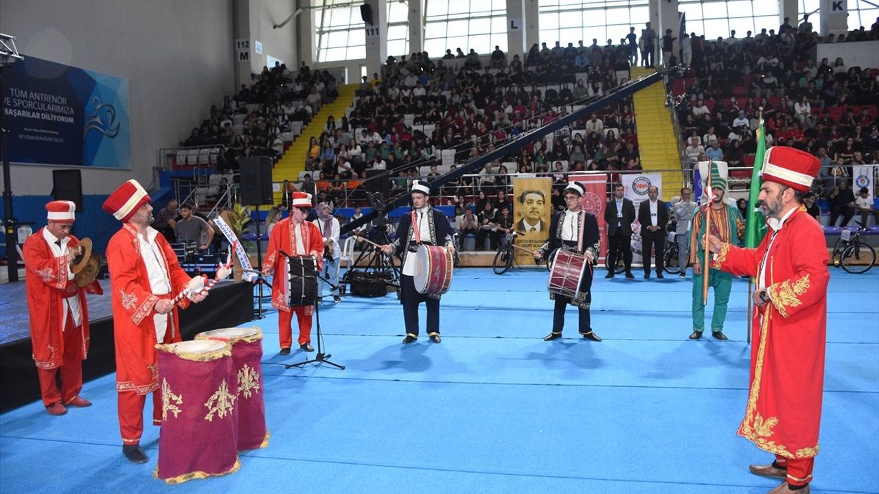 Afyonkarahisar'da Kitap Okuma Yarışması Ödül Töreni