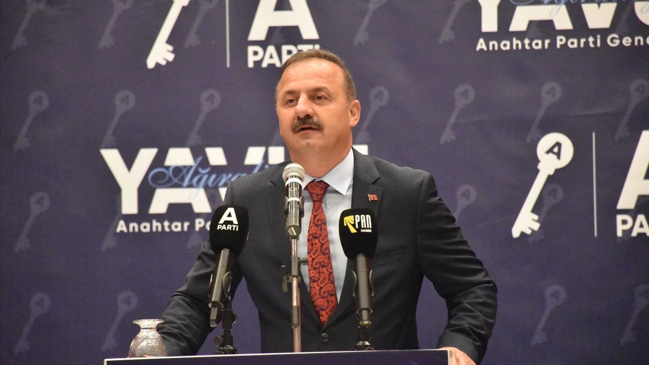 Ağıralioğlu Gümüşhane'de Vatandaşlarla Buluştu