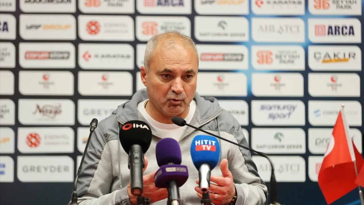 Ahlatcı Çorum FK, Şanlıurfaspor'u Mağlup Etti: Erkan Sözeri'nin Açıklamaları