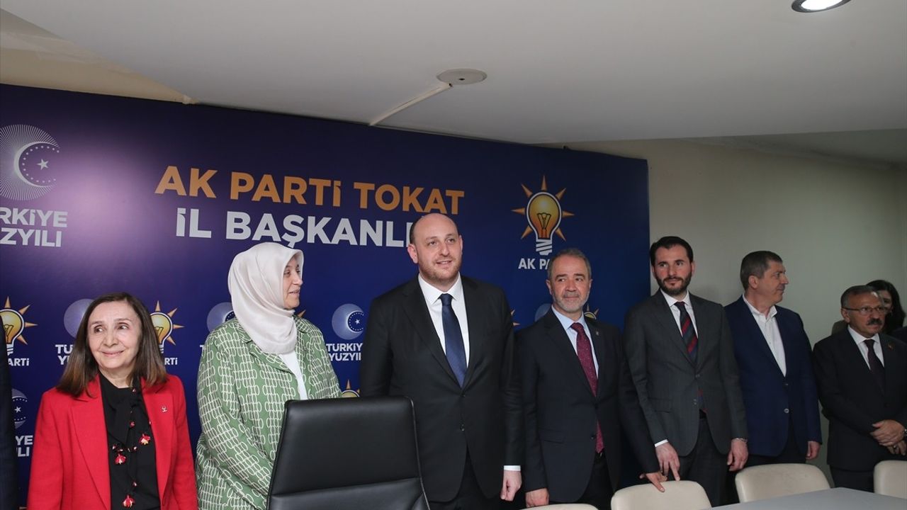 AK Parti Genel Başkan Yardımcısı Büyükgümüş, Tokat İl Başkanlığı'nı Ziyaret Etti