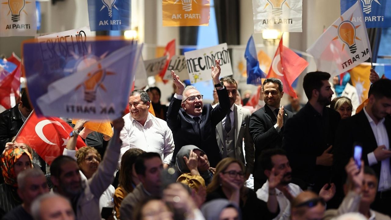 AK Parti İstanbul İlçe Danışma Meclisleri Devam Ediyor