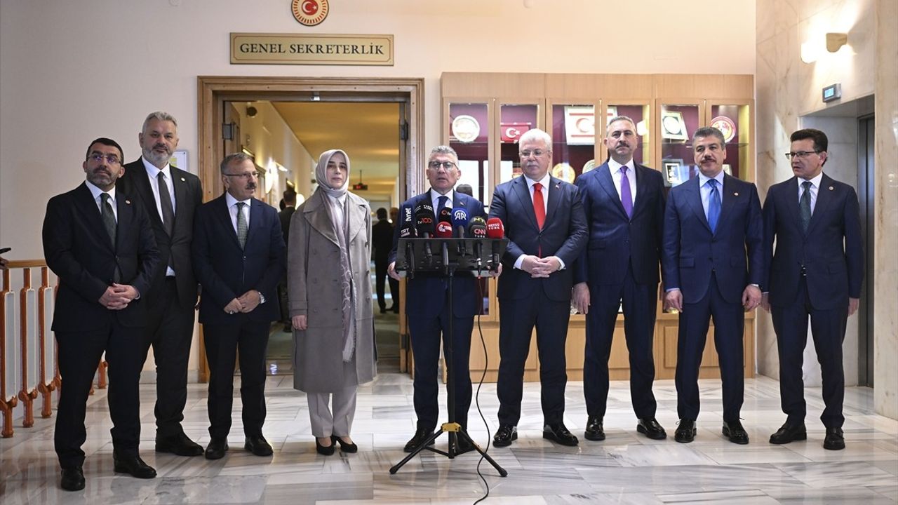 AK Parti Numan Kurtulmuş'u TBMM Başkanı Adayı Olarak Gösterdi