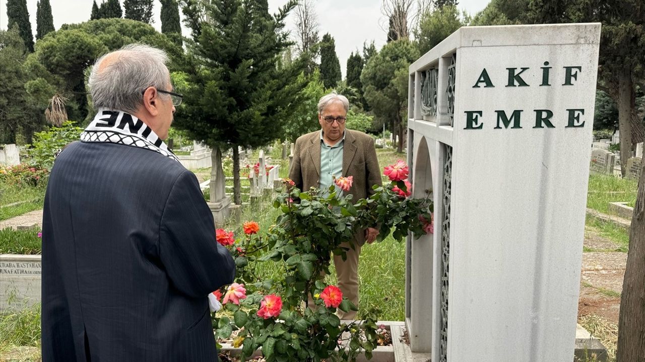 Akif Emre, Eyüpsultan'da Vefatının 8. Yılında Anıldı