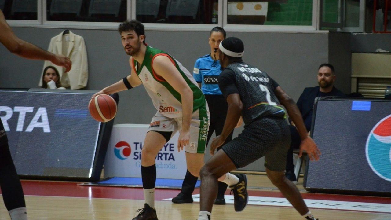 Aliağa Petkimspor, Semt77 Yalovaspor'u 87-78 Mağlup Etti